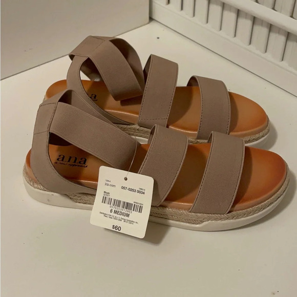Brand new a.n.a soft sandal With the tag never worn ordered from JCPenney - Picture 6 of 11